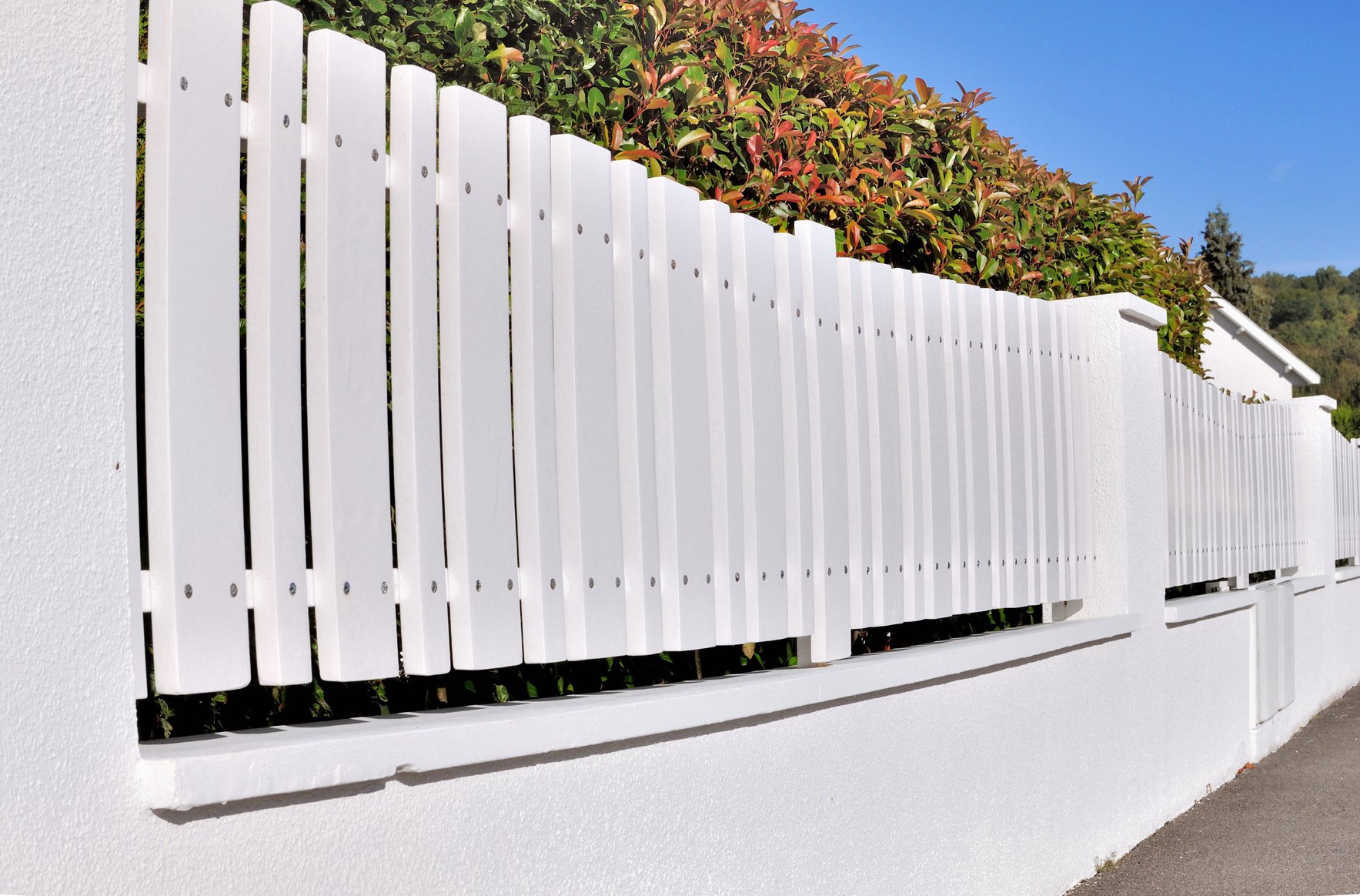 white pvc fence